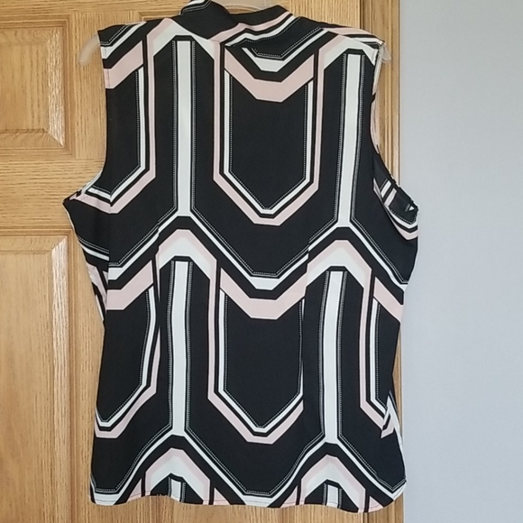 Sleeveless blouse - Picture 5 of 5